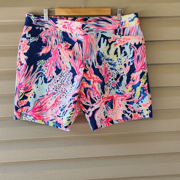 Lilly Pulitzer Gardinia shorts in sunken treasure print size 14 - Picture 1 of 9